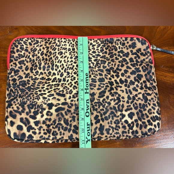 Stella & Dot Leopard Print Computer/Laptop Zippered Case Pouch - Picture 3 of 6